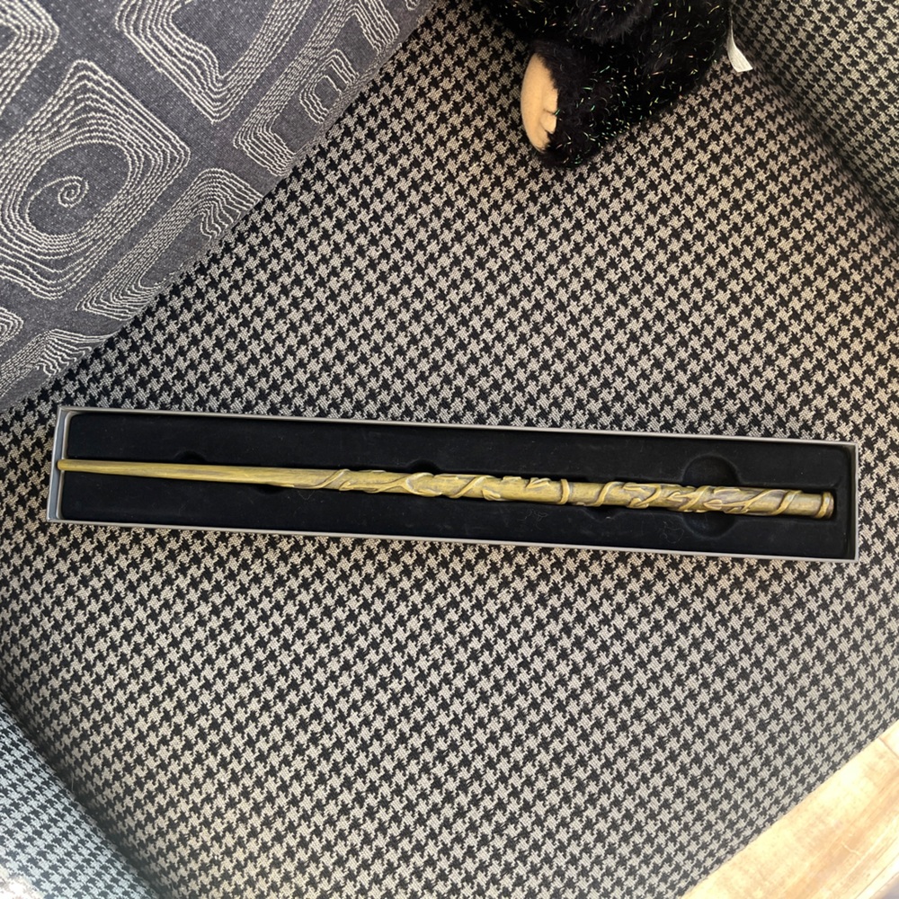 Wizarding World of Harry Potter Universal Orlando Hermione Granger Magic Wand
